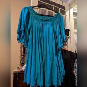 Size Large Umgee shirt, Teal/Turquoise NWT, flowy